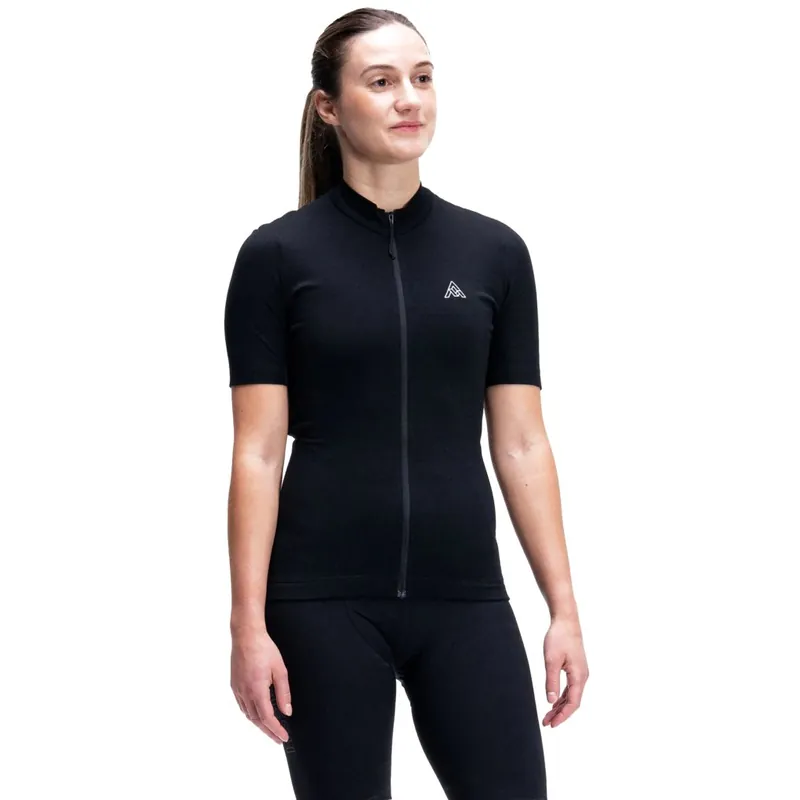 7mesh Ashlu Merino Kurzarm-Trikot Damen - Black Abverkauf