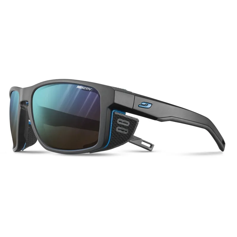 Julbo Shield Reactive 2-4 Sonnenbrille - Black/Black - Blue Flash Heißes Angebot