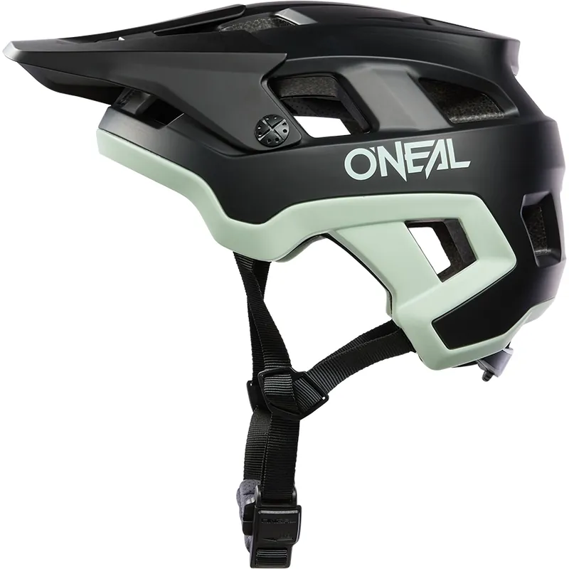 Sonderangebot O‘Neal Defender Helm - SOLID V.25 black/mint