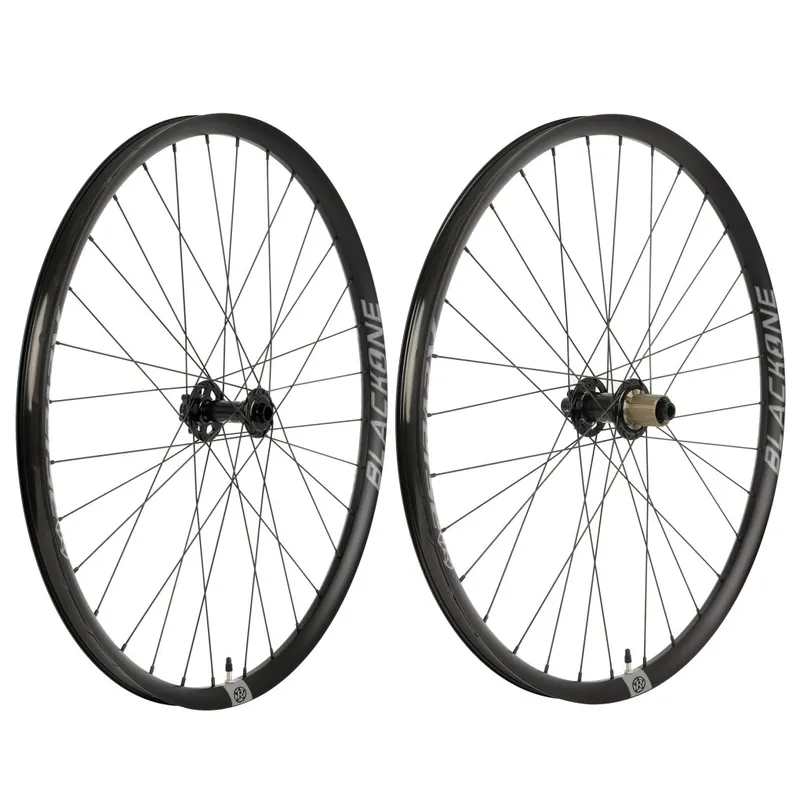 Reverse Components Black ONE 27.5" Laufradsatz 15x110mm / 12x148mm Boost - Shimano HG - schwarz / grau Top-Preis