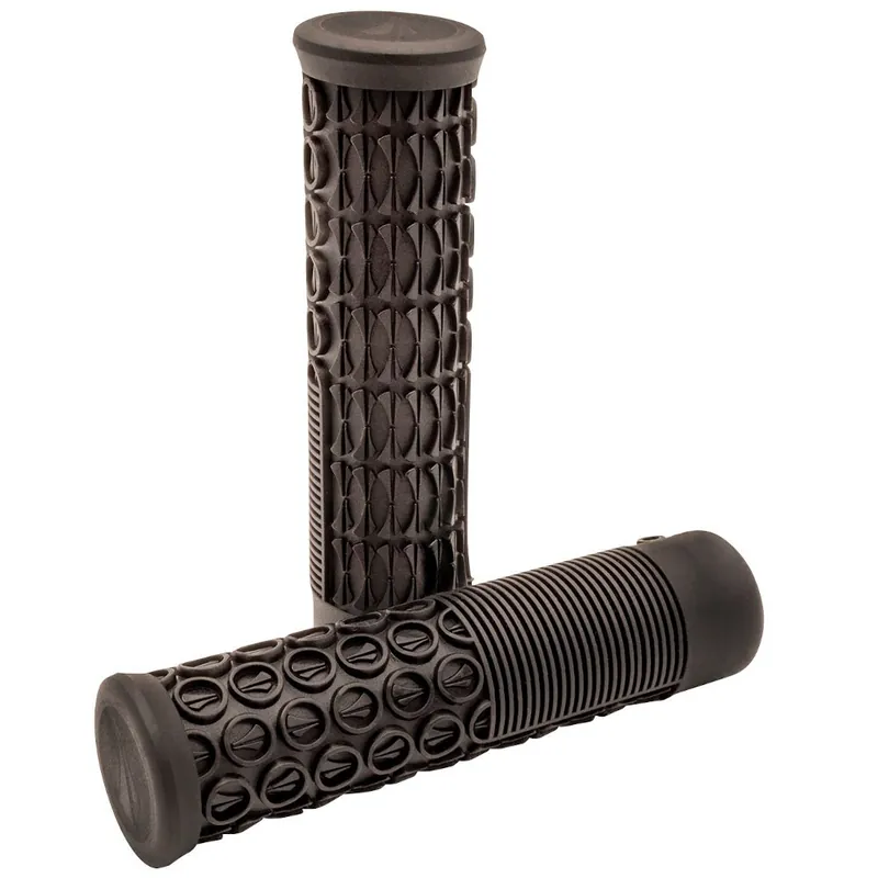 SDG Thrice 31 Lock-On Griffe 136/31mm - schwarz Schnäppchen