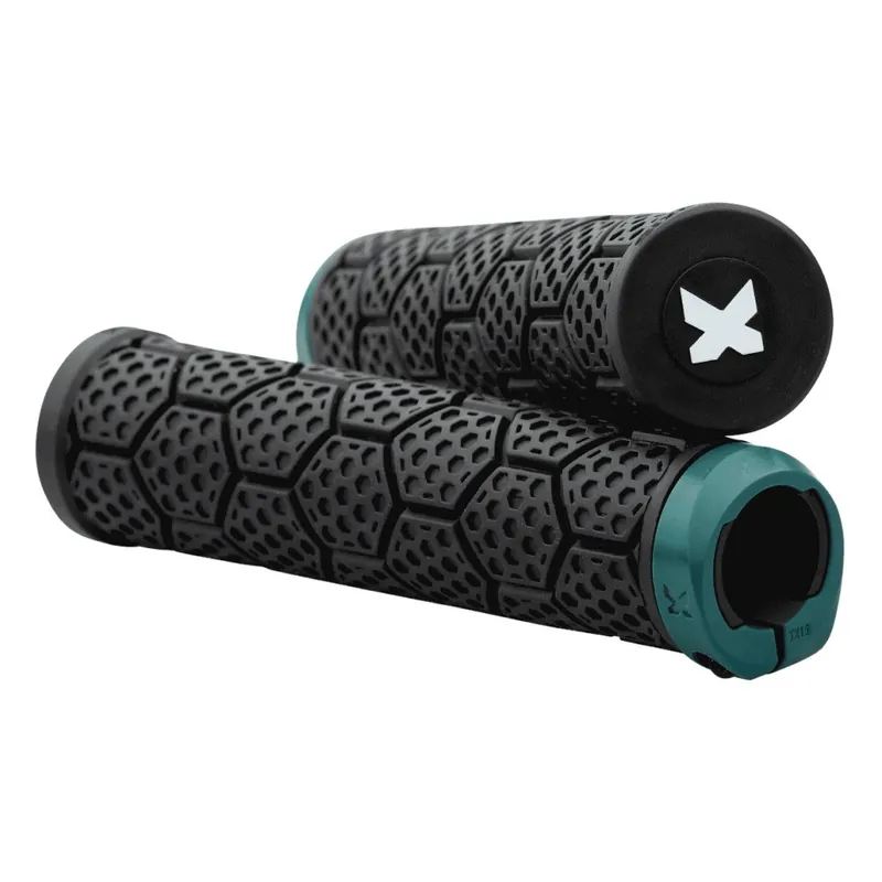 Letzte Chance Sixpack D-Trix PA Lock-On Lenkergriffe - Pine green