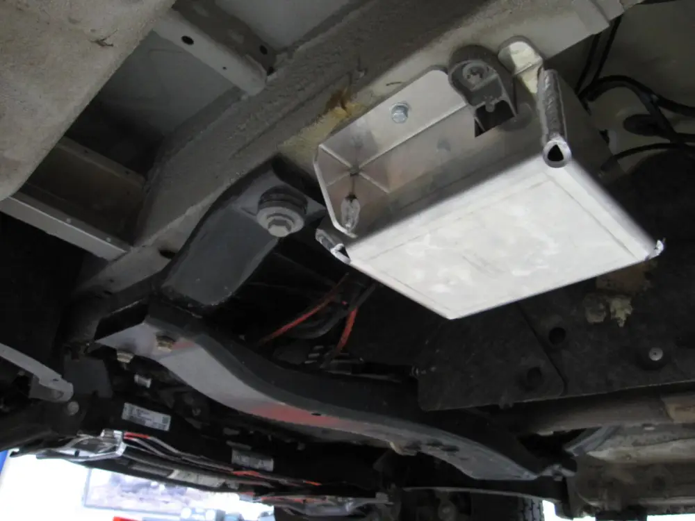 Preisreduziert Unterfahrschutz Mercedes Sprinter 907 18-12/2021 Automatik, Kraftstofffilter