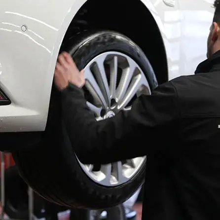 Radwechsel Premium größer/gleich 18" inkl. Radeinlagerung Zertifiziert